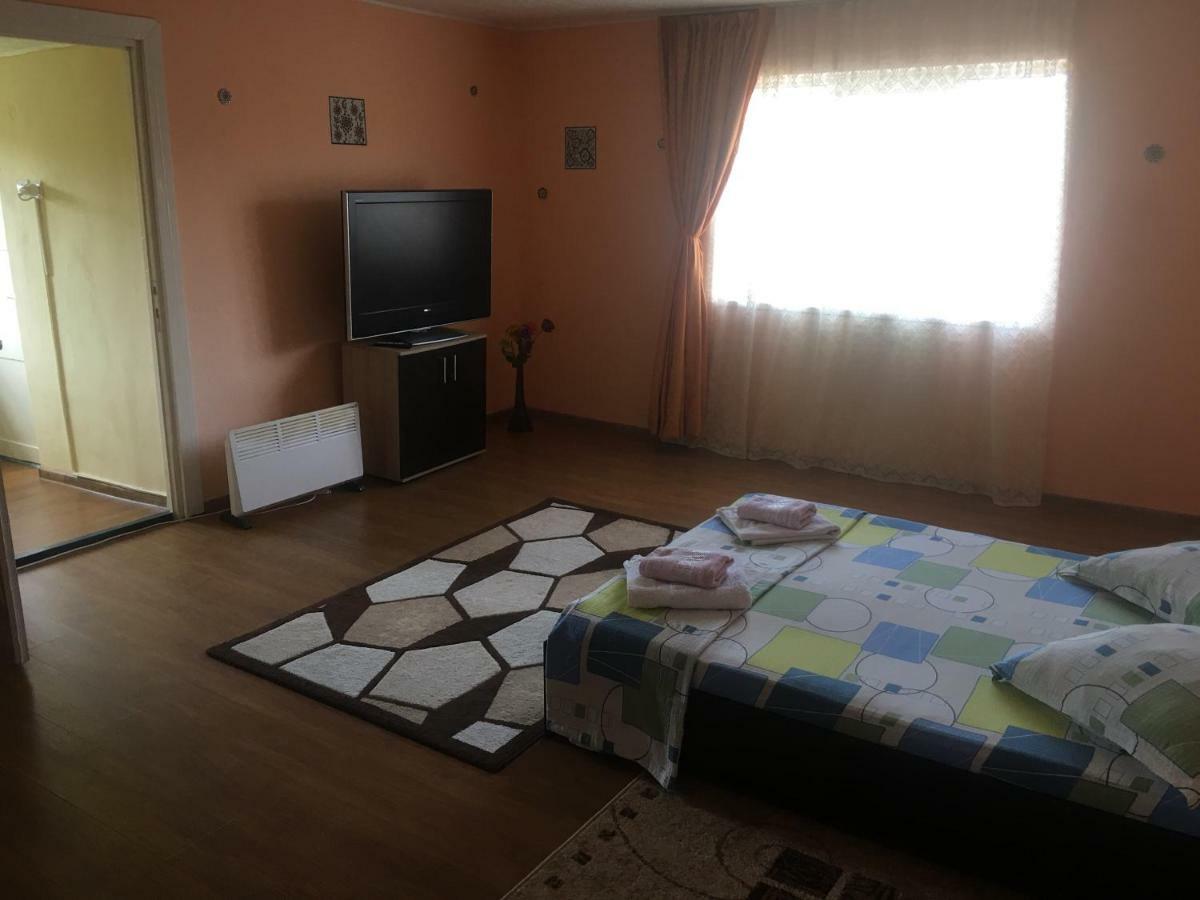 Vila La Izvorul Putinei Haţeg المظهر الخارجي الصورة
